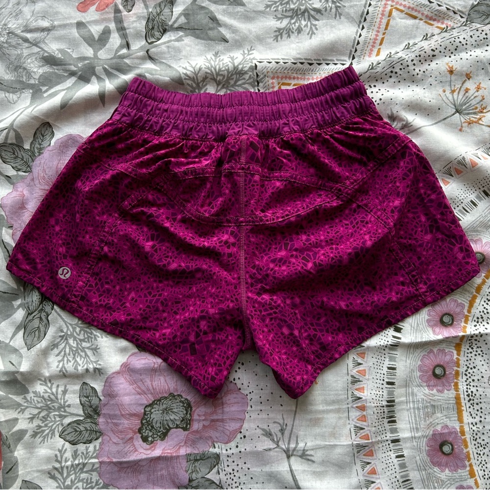 Lululemon Tracker Short III - Picture 11 of 11